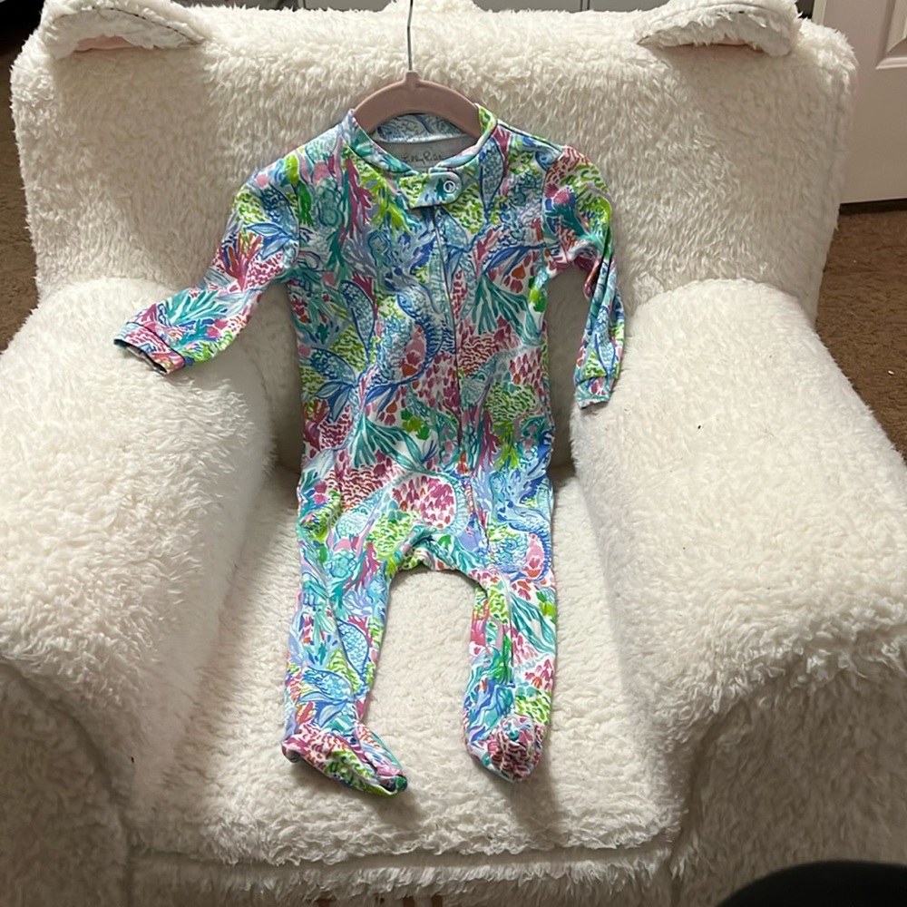 Lilly pulitzer infant pajama 6-9 months euc